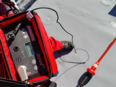 Jiskrová zkouška hydroizolace: jak funguje kontrola těsnosti střech